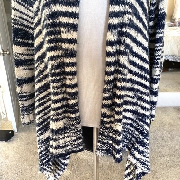 Womens Cotton On Sz Small Knit Wear Cardigan Sweater blue White Striped High Low - Picture 7 of 7
